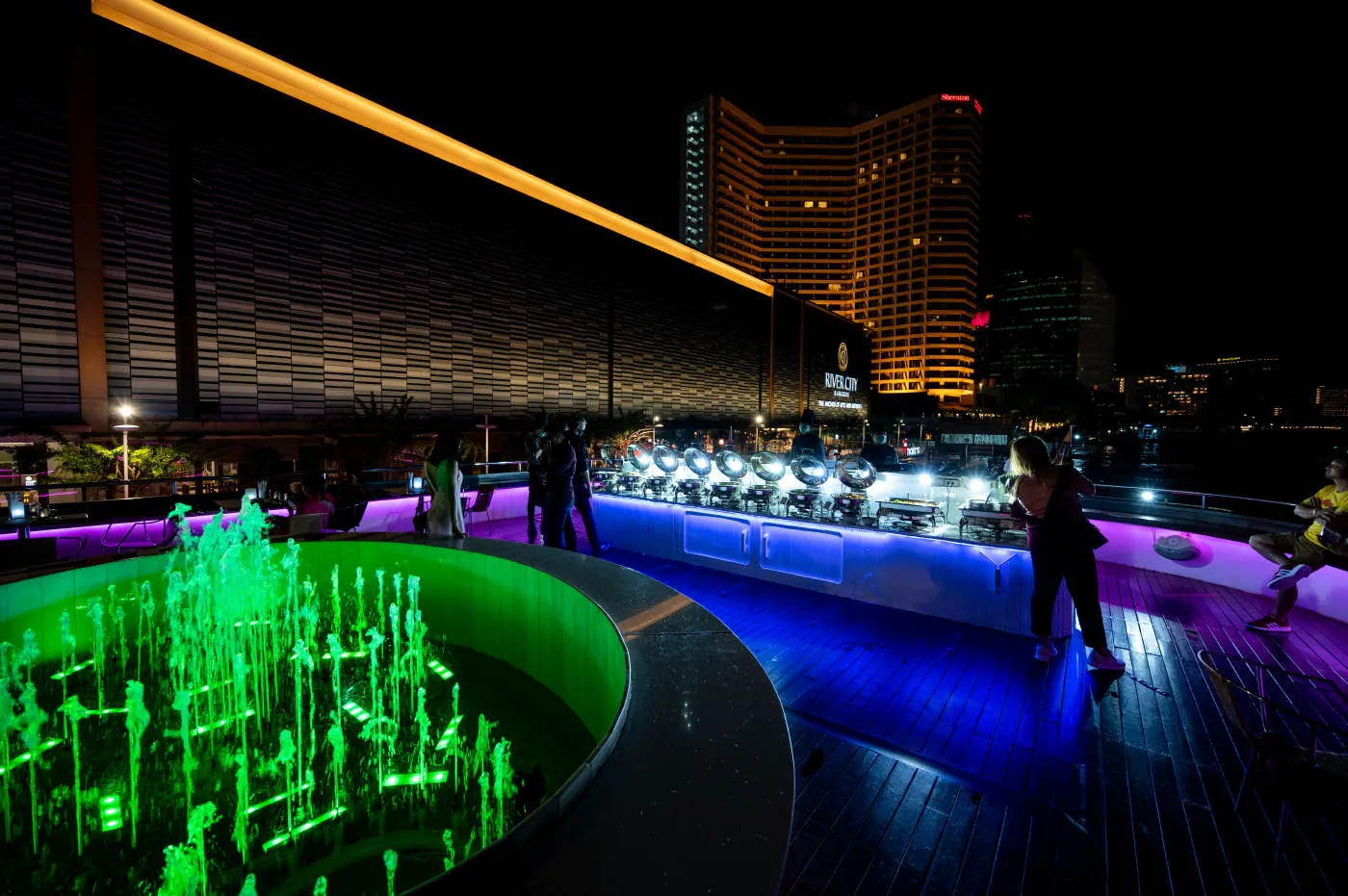 Luxurious Dinner Cruise Bangkok