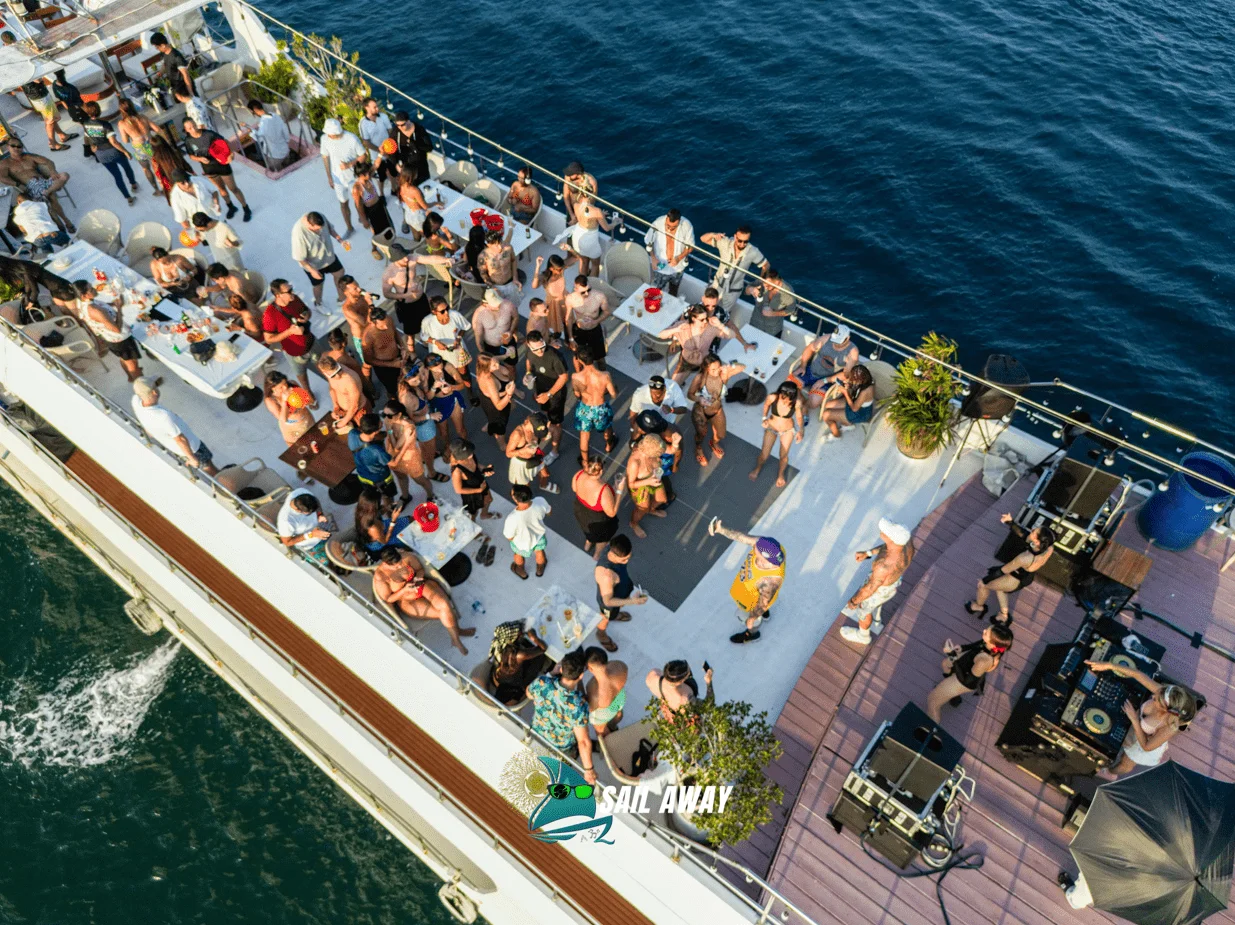 Foam Boat Party Phuket