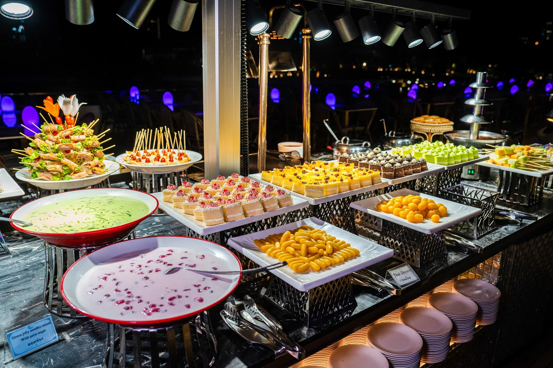 World-class cuisine Chao Phraya River Planet Dinner Cruise.